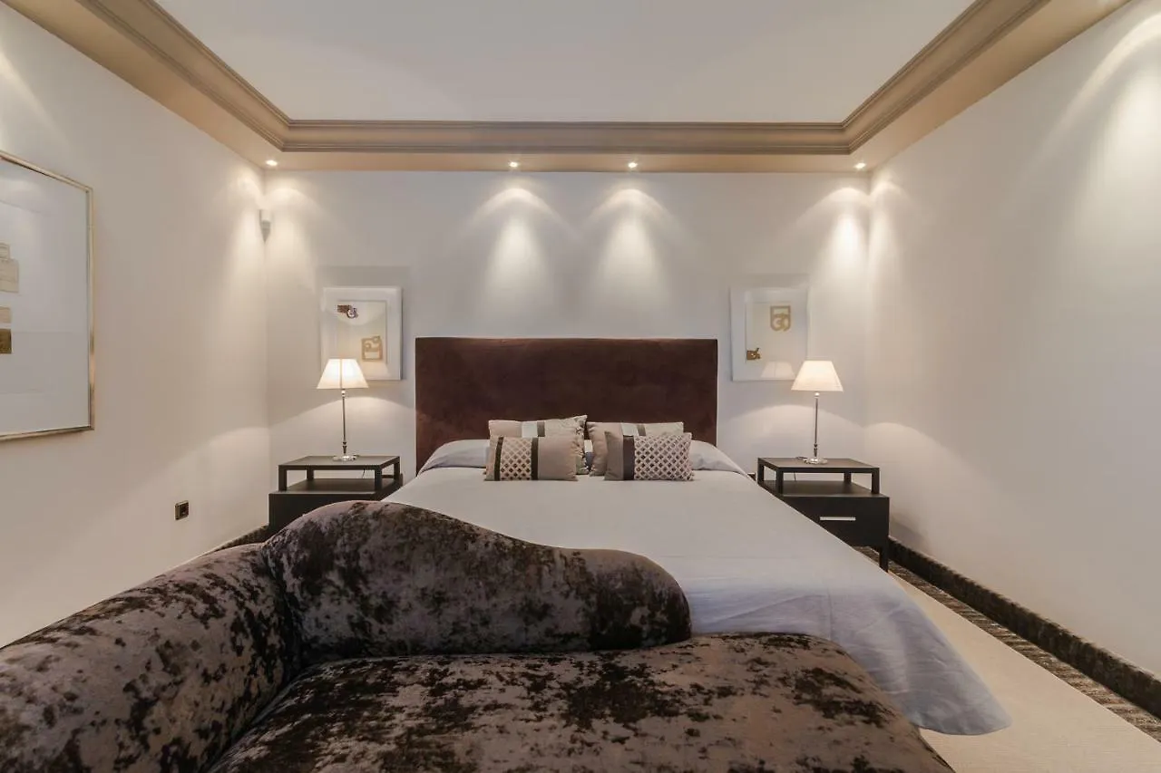 Authentic Andalucia Villa Marbella 0*,